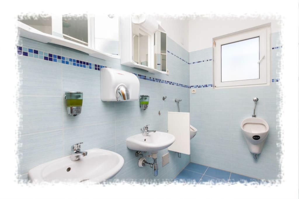 Hostel Oktarin Каштела Экстерьер фото