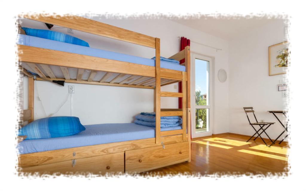 Hostel Oktarin Каштела Номер фото